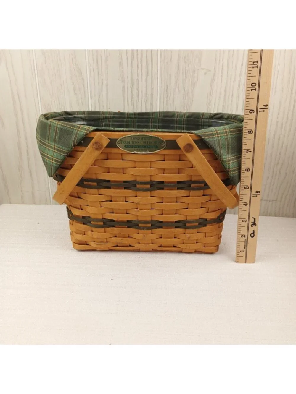 1997 Longaberger Fellowship Basket Traditions Collection w/ Liner no lid